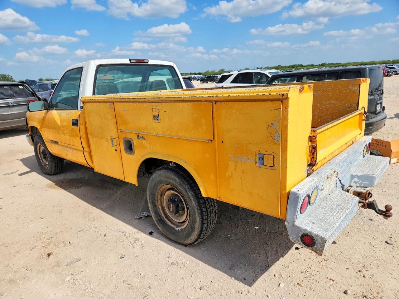 1997 GMC Sierra C2500 - foto 2