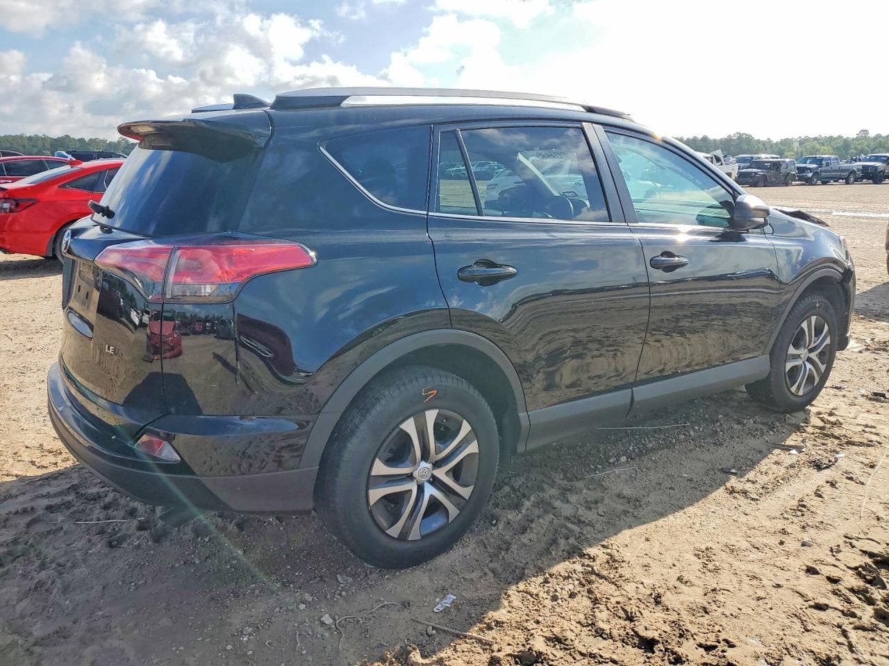 2018 Toyota Rav4 Le - foto 3