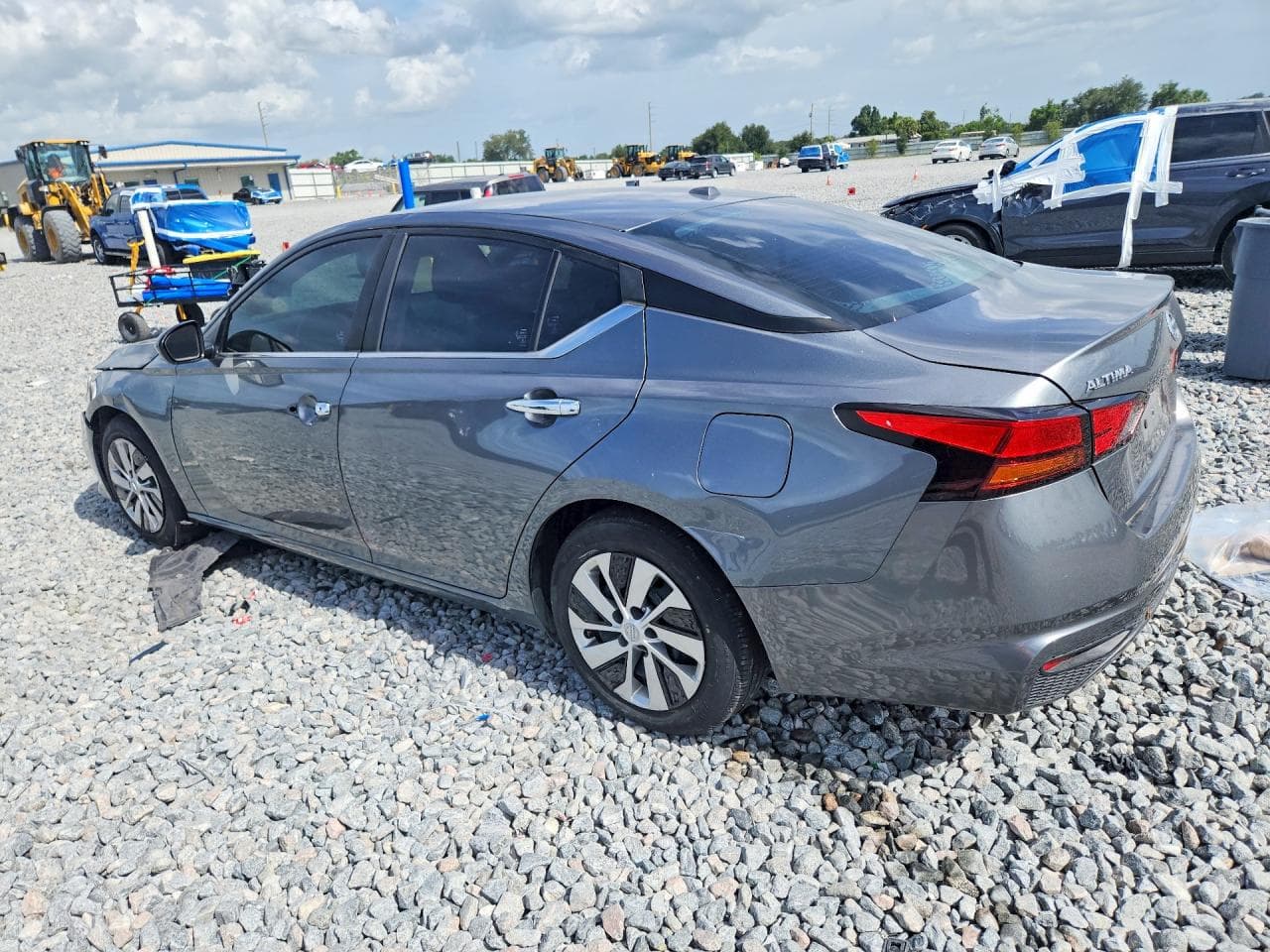 2020 Nissan Altima S - foto 2