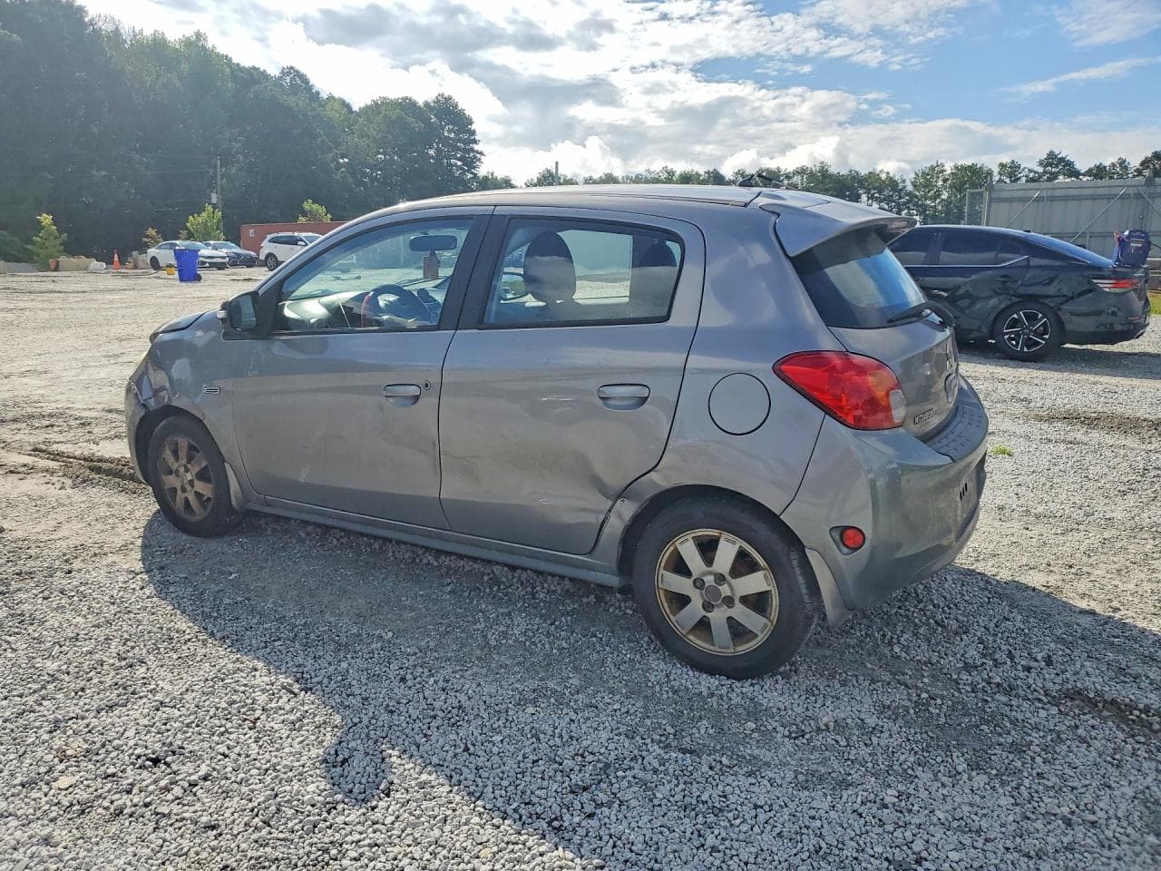 2015 Mitsubishi Mirage Es - foto 2