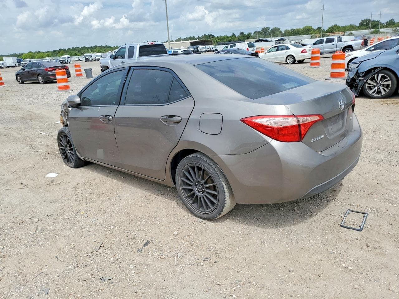 2017 Toyota Corolla - foto 2