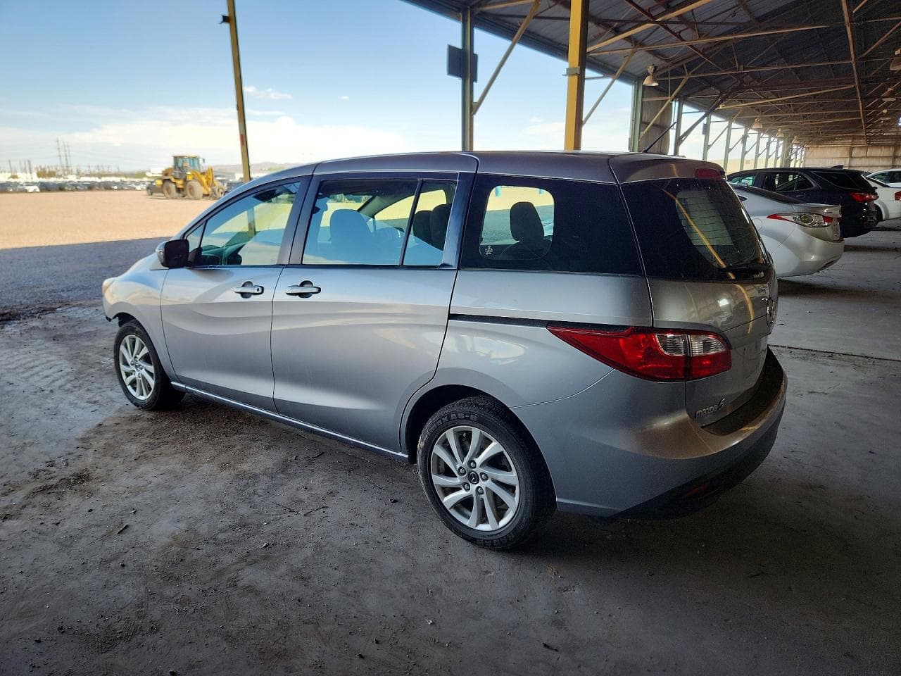 2014 Mazda 5 Sport - foto 2