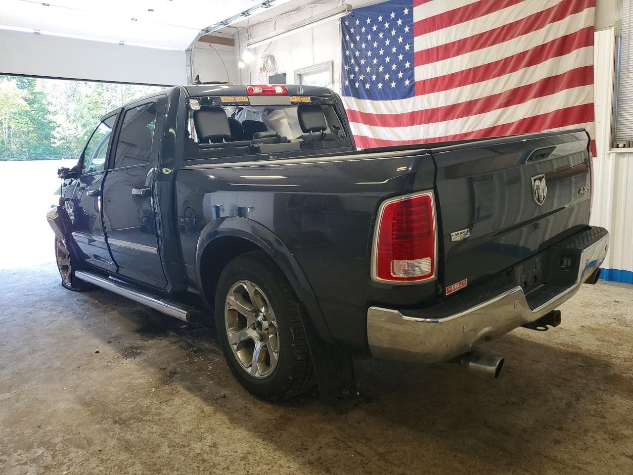 2016 Ram 1500 Laramie - foto 2