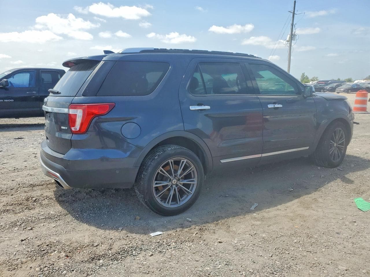 2017 Ford Explorer Platinum - foto 3