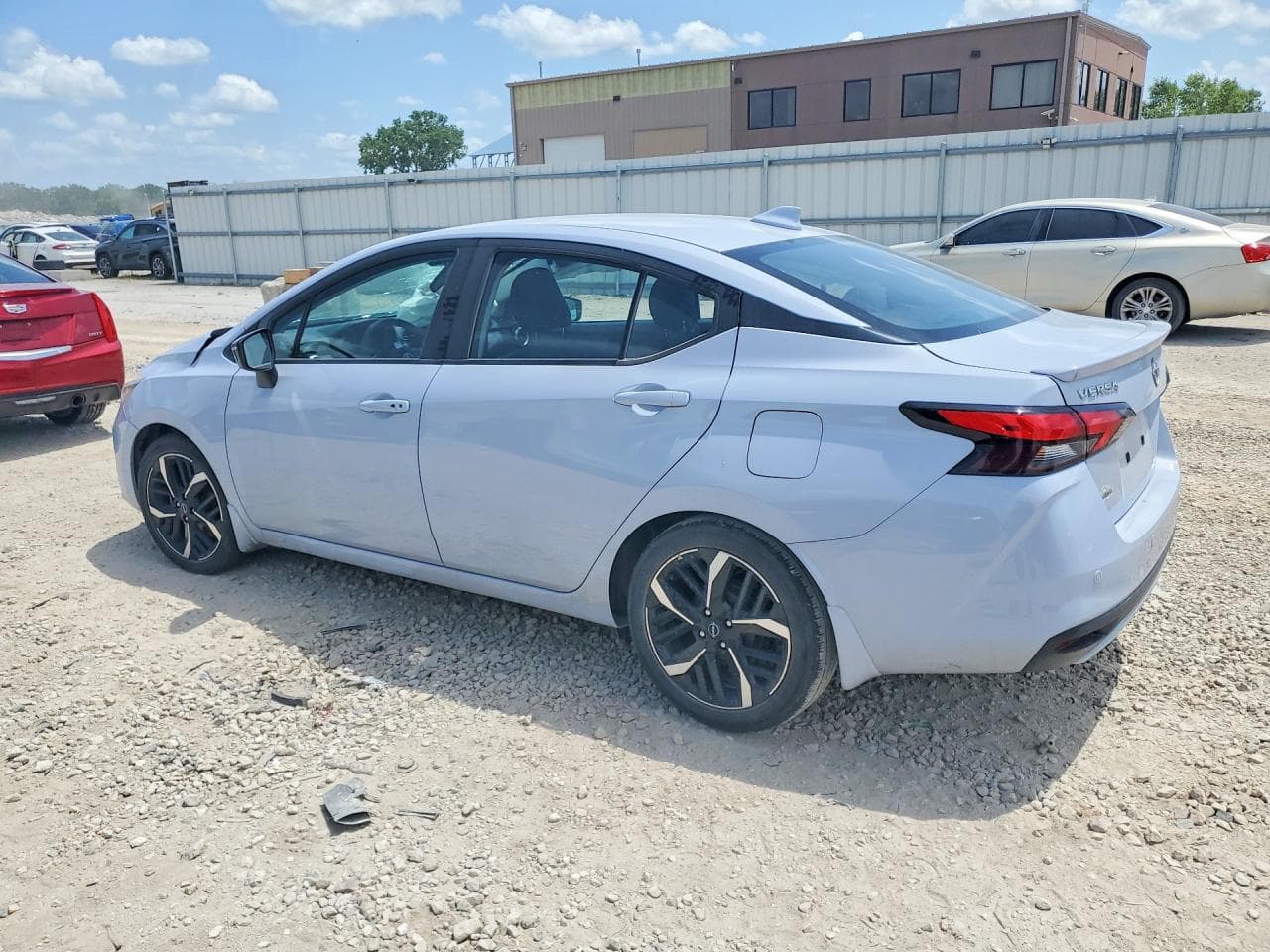 2024 Nissan Versa Sr - foto 2