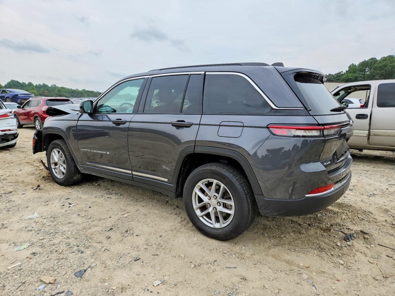 2025 Jeep Grand Cherokee Laredo - foto 2