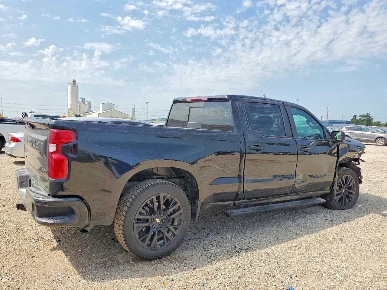 2021 Chevrolet 1500 Silve - foto 3