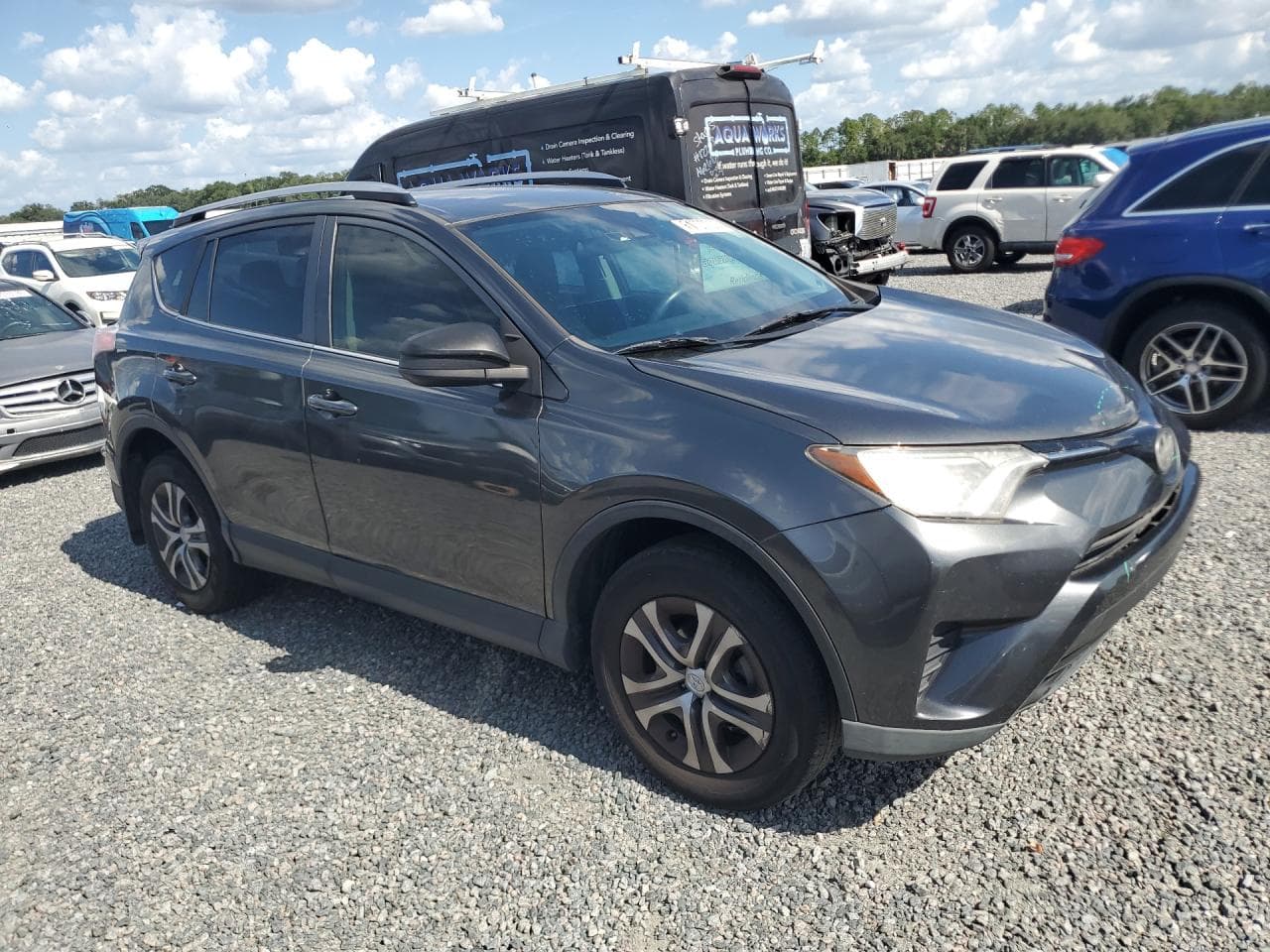 2017 Toyota Rav4 Le - foto 4