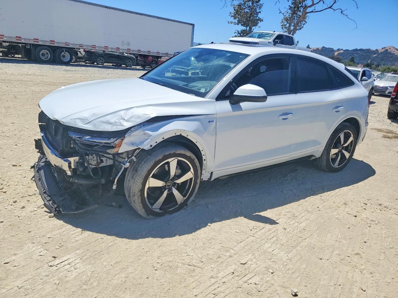 Audi Q5 2023 z USA