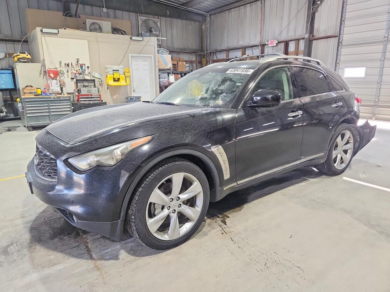 Infiniti FX 2011 z USA