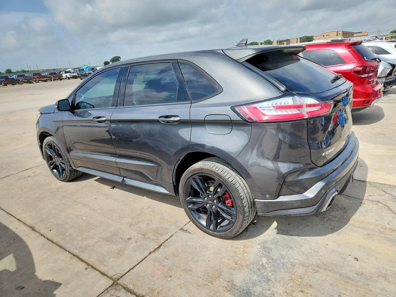 2019 Ford Edge St - foto 2
