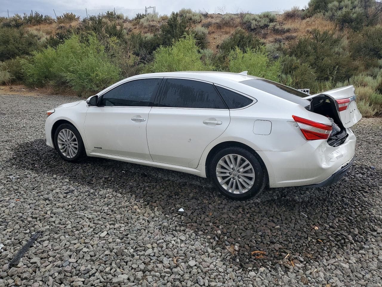 2014 Toyota Avalon Hybrid Limited - foto 2