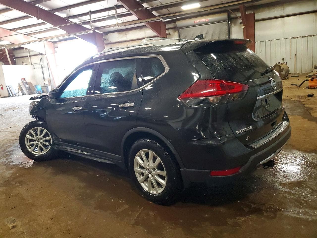 2018 Nissan Rogue S - foto 2