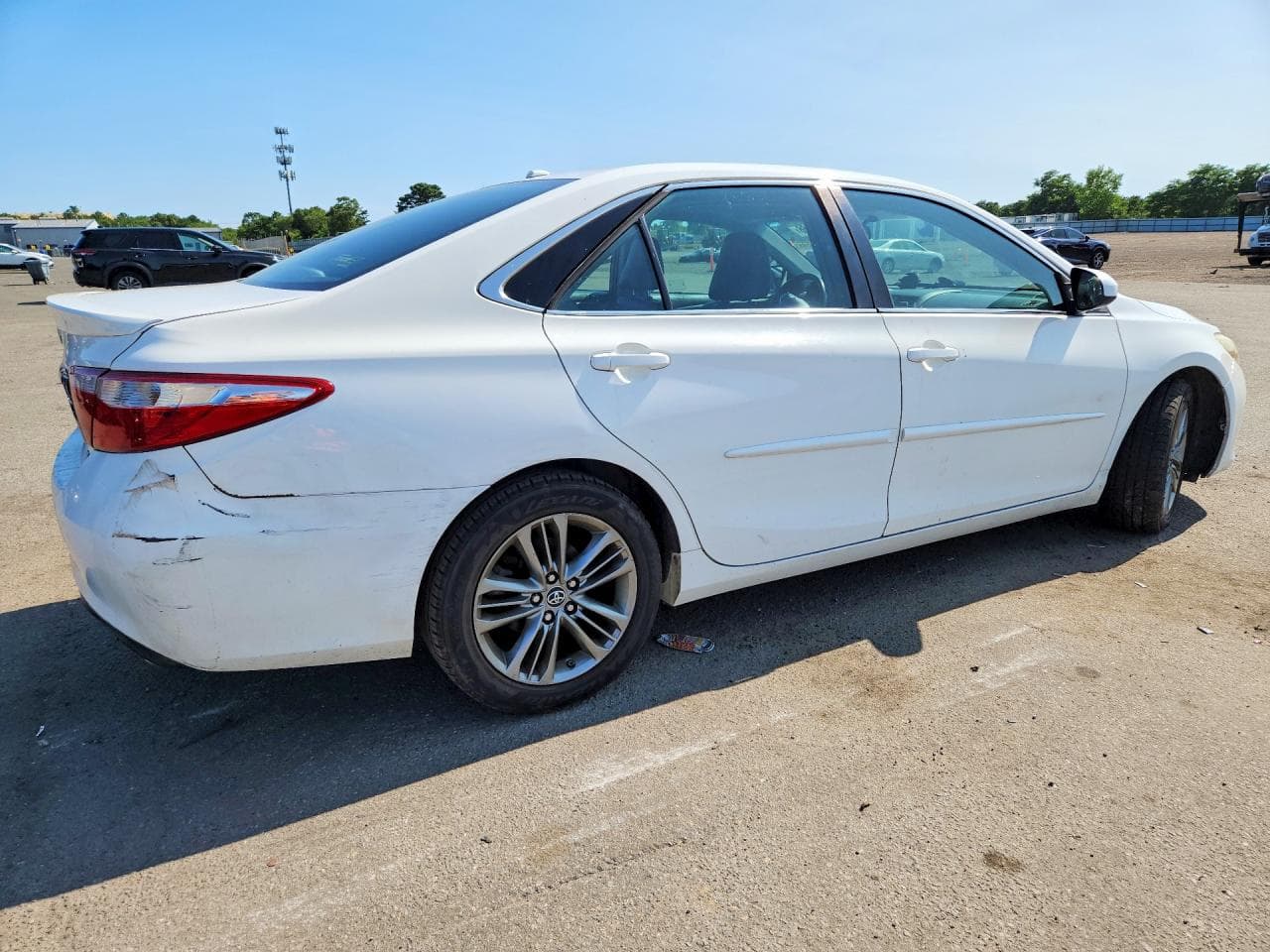 2017 Toyota Camry Se - foto 3