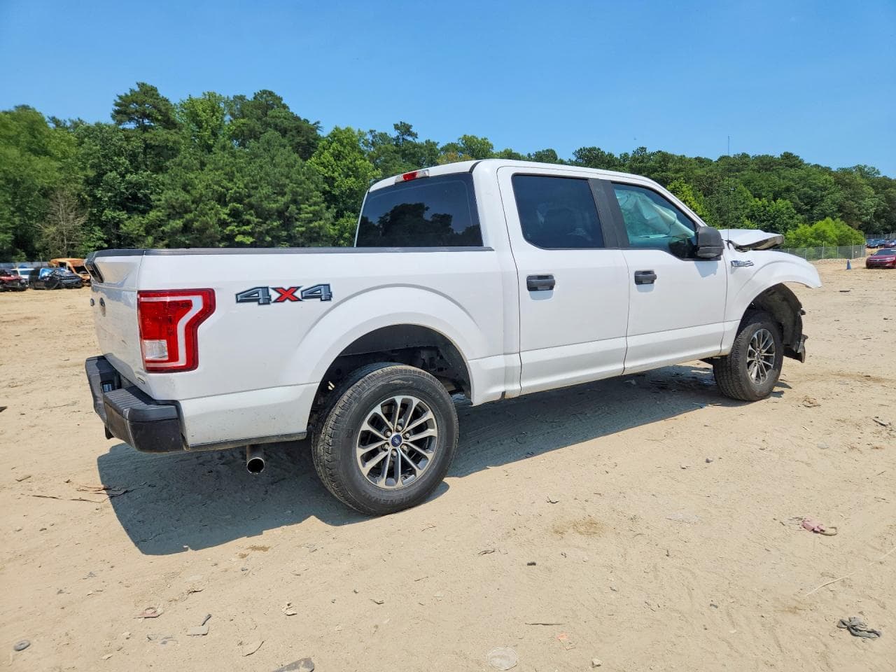 2015 Ford F150 Supercrew - foto 3
