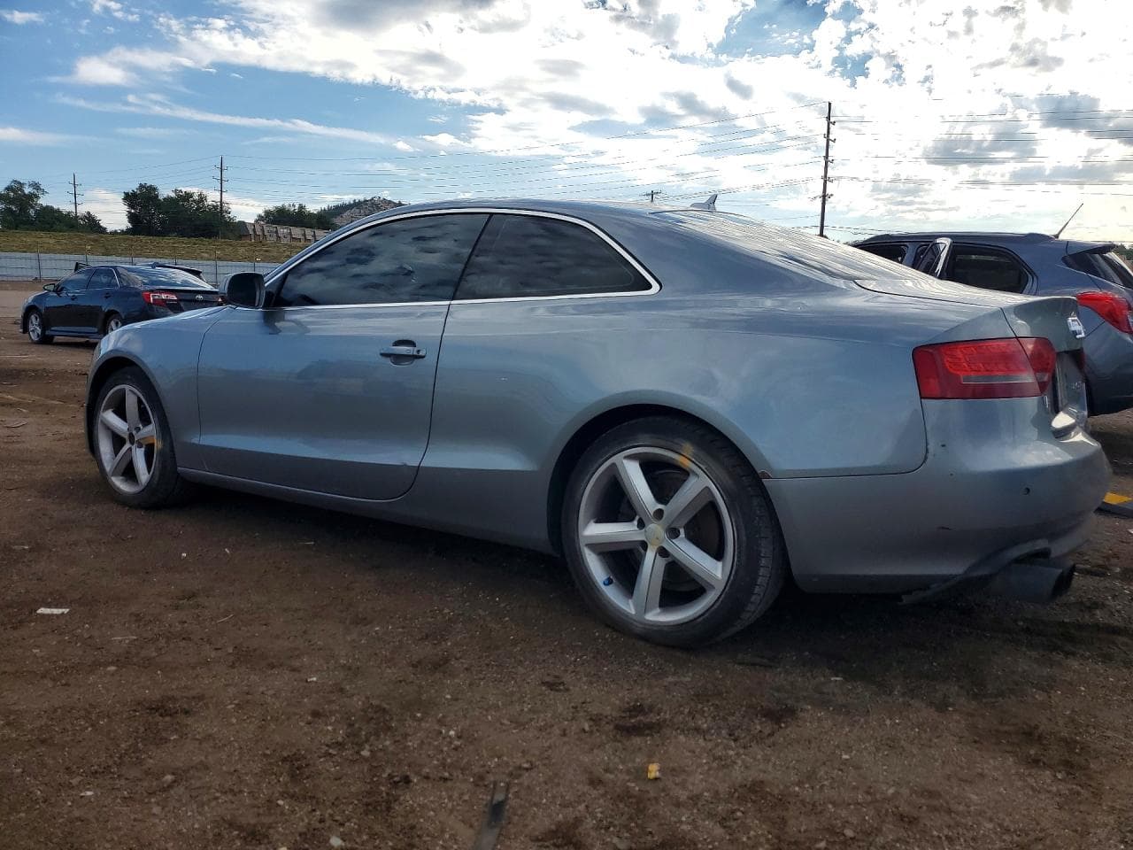 2010 Audi A5 Premium Plus - foto 2