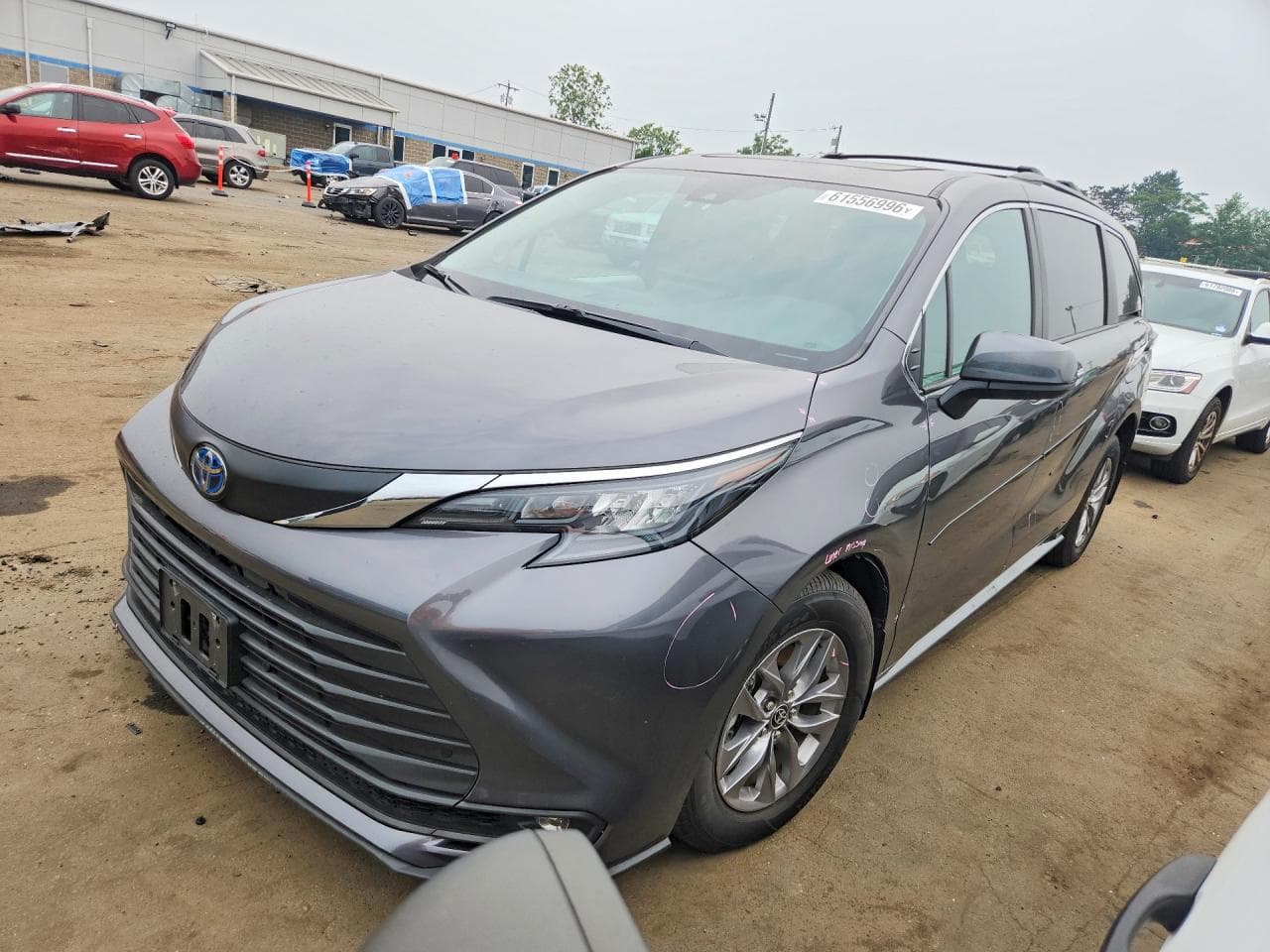 2025 Toyota Sienna Xle 8-Passenger
