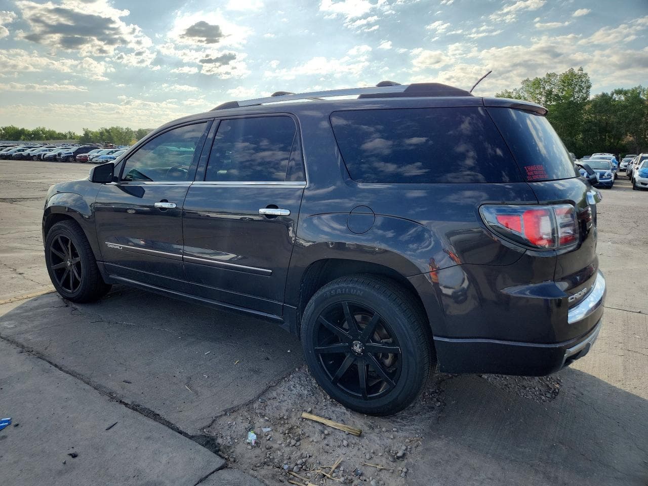 2015 GMC Acadia Denali - foto 2
