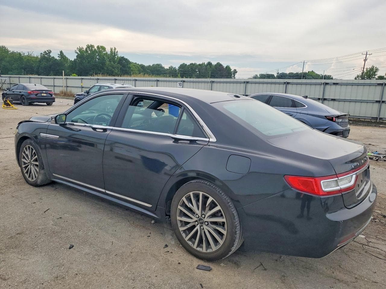 2017 Lincoln Continental Select - foto 2