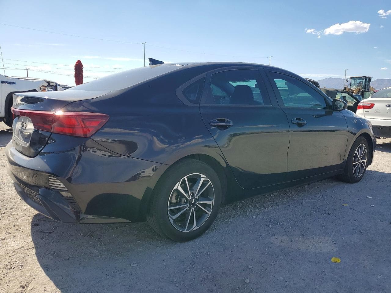 2023 Kia Forte Lxs - foto 3