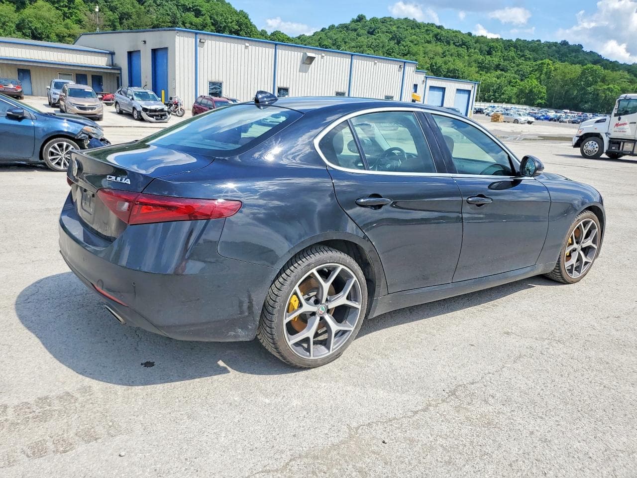 2021 Alfa Romeo Giulia Ti - foto 3