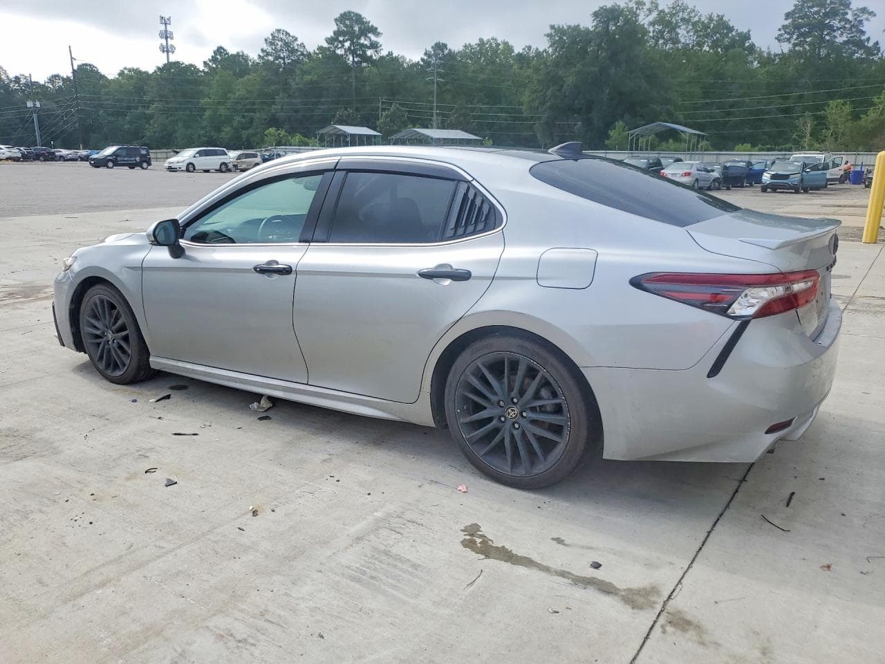 2021 Toyota Camry Xse - foto 2