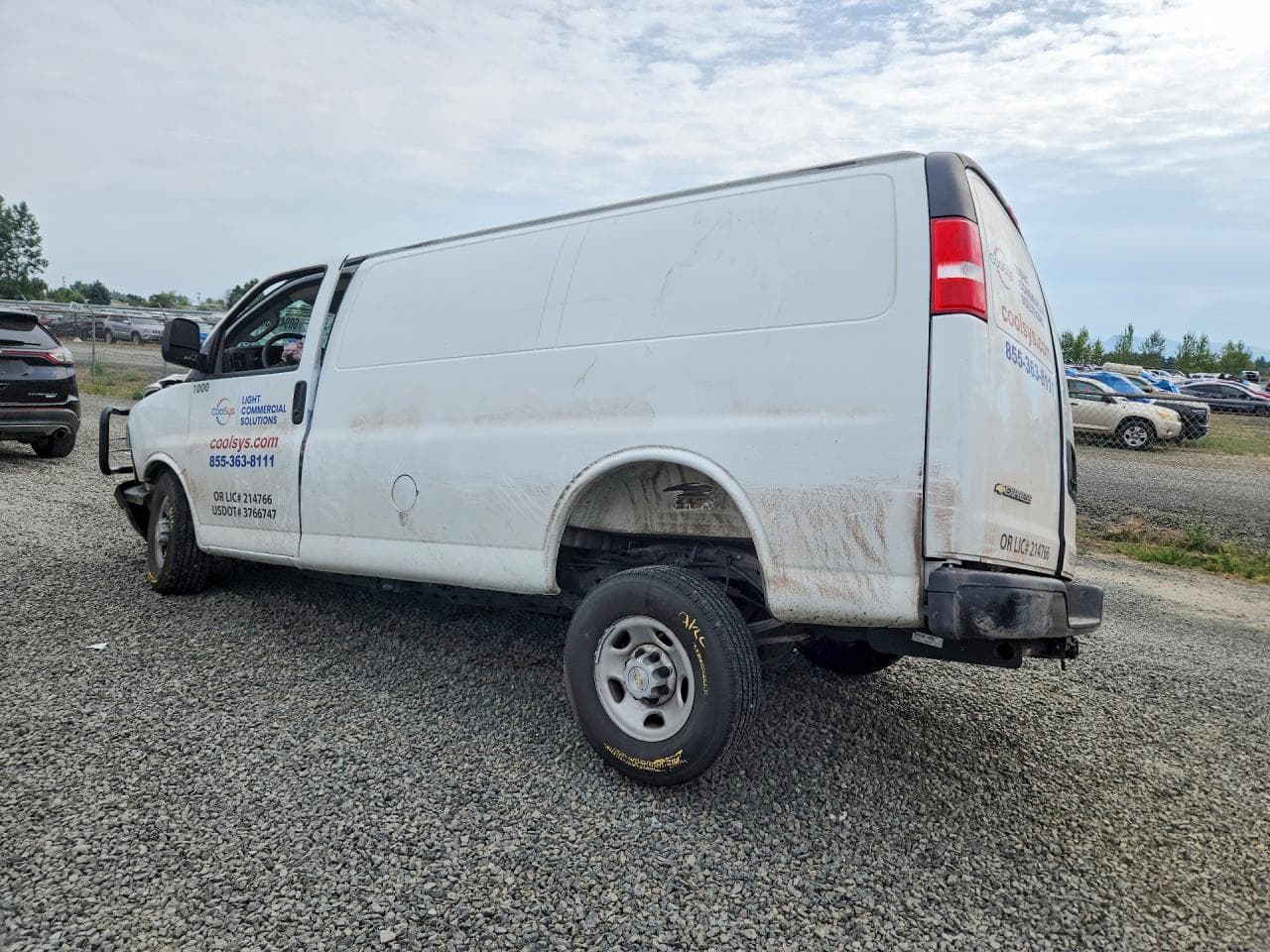 2025 Chevrolet Express G2500 - foto 2