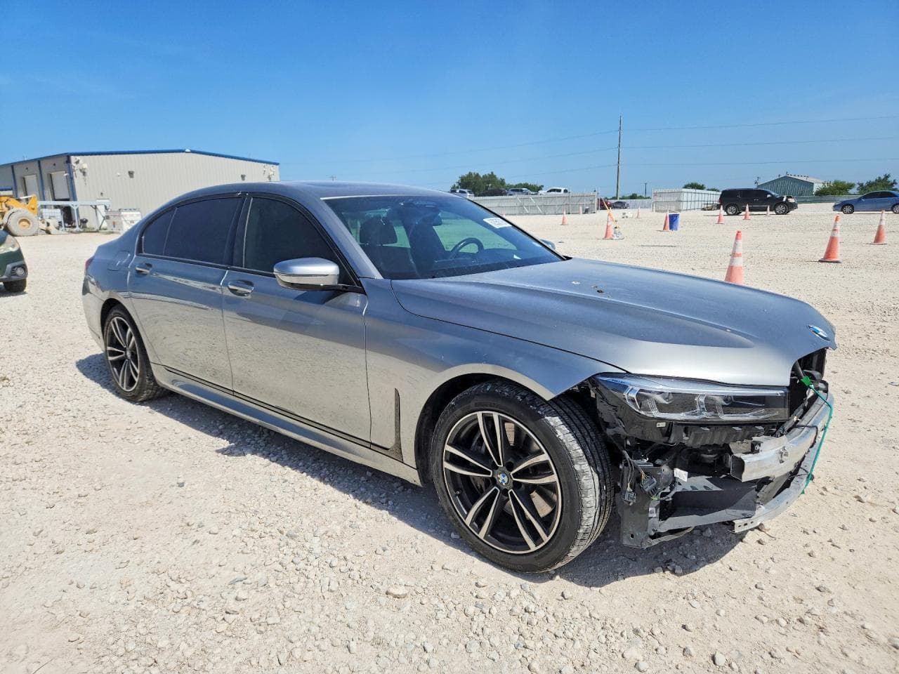 2021 BMW 750 Xi - foto 4