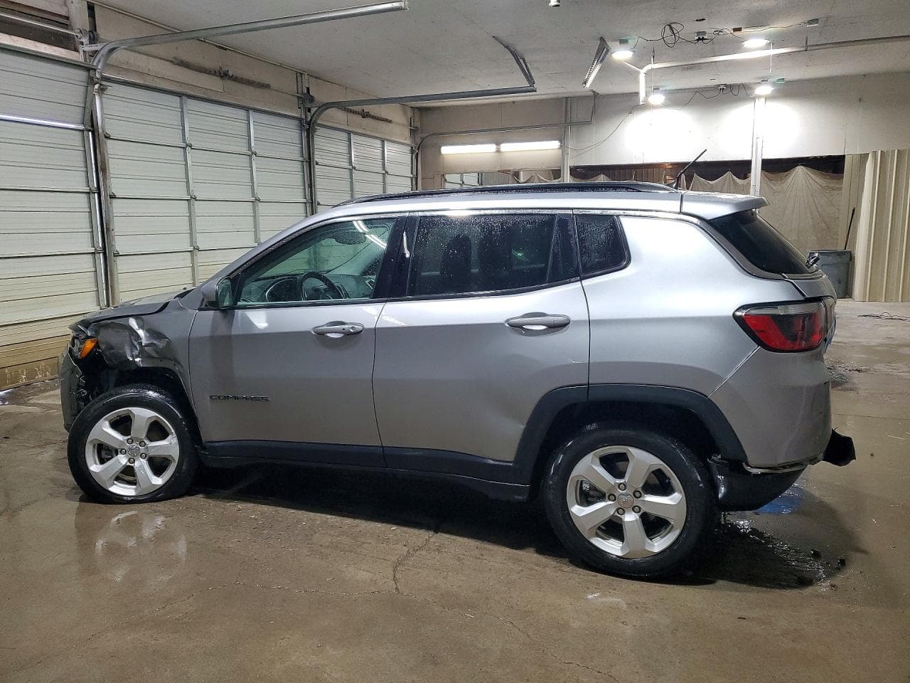 2020 Jeep Compass Latitude - foto 2