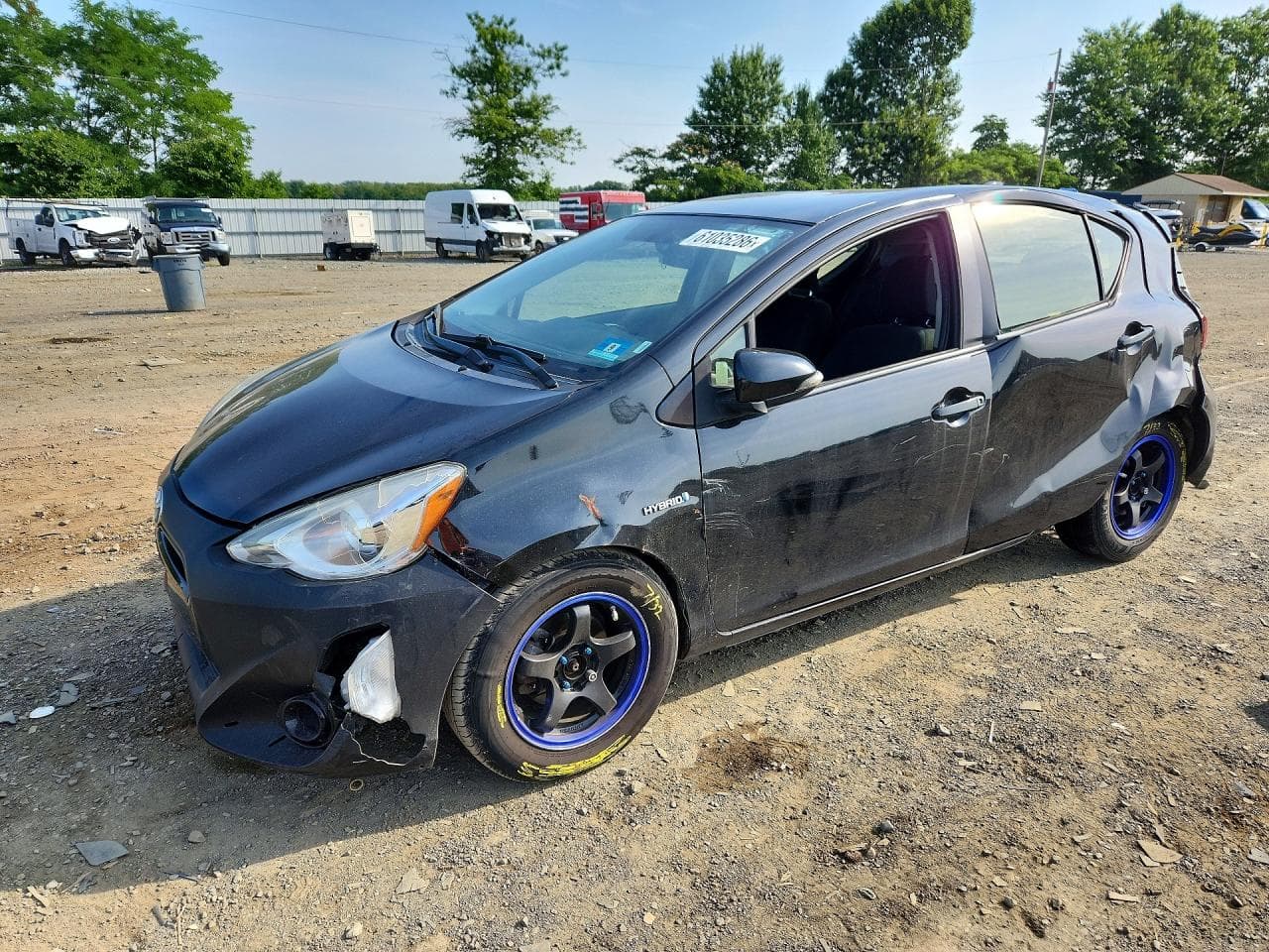 2016 Toyota Prius C Two