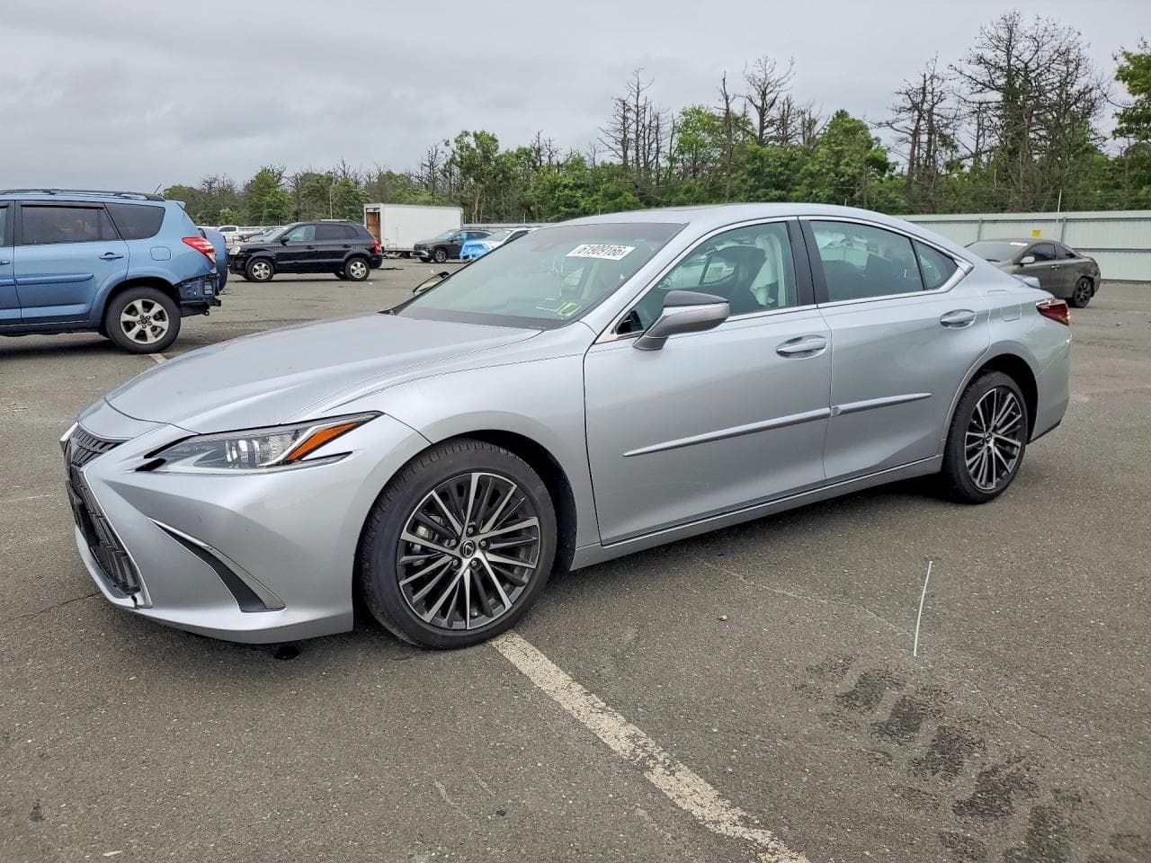 Lexus ES 2024 z USA