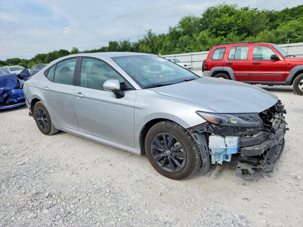 2025 Toyota Camry Le - foto 4
