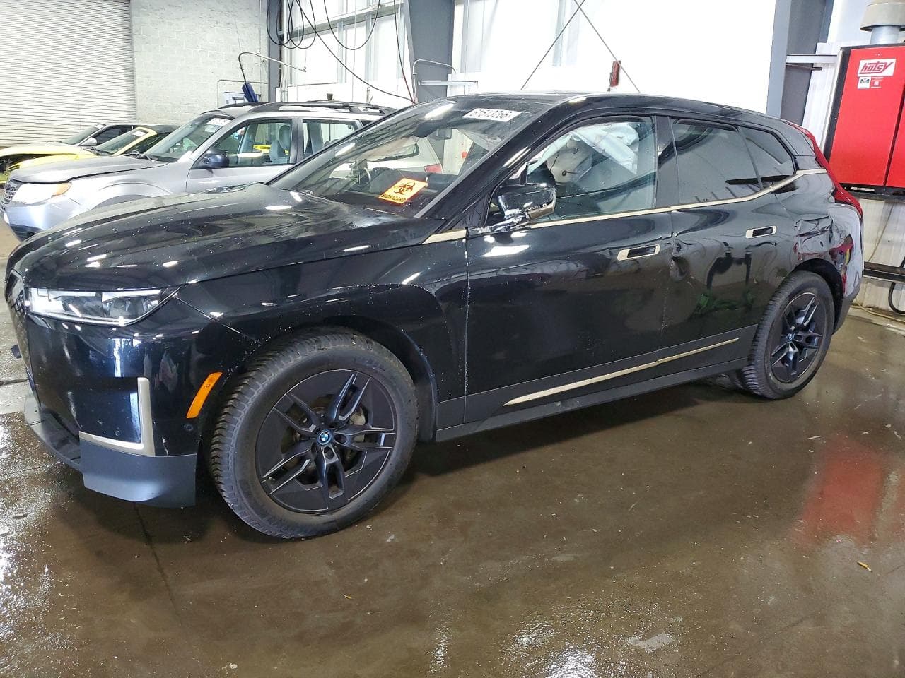 BMW iX 2025 z USA