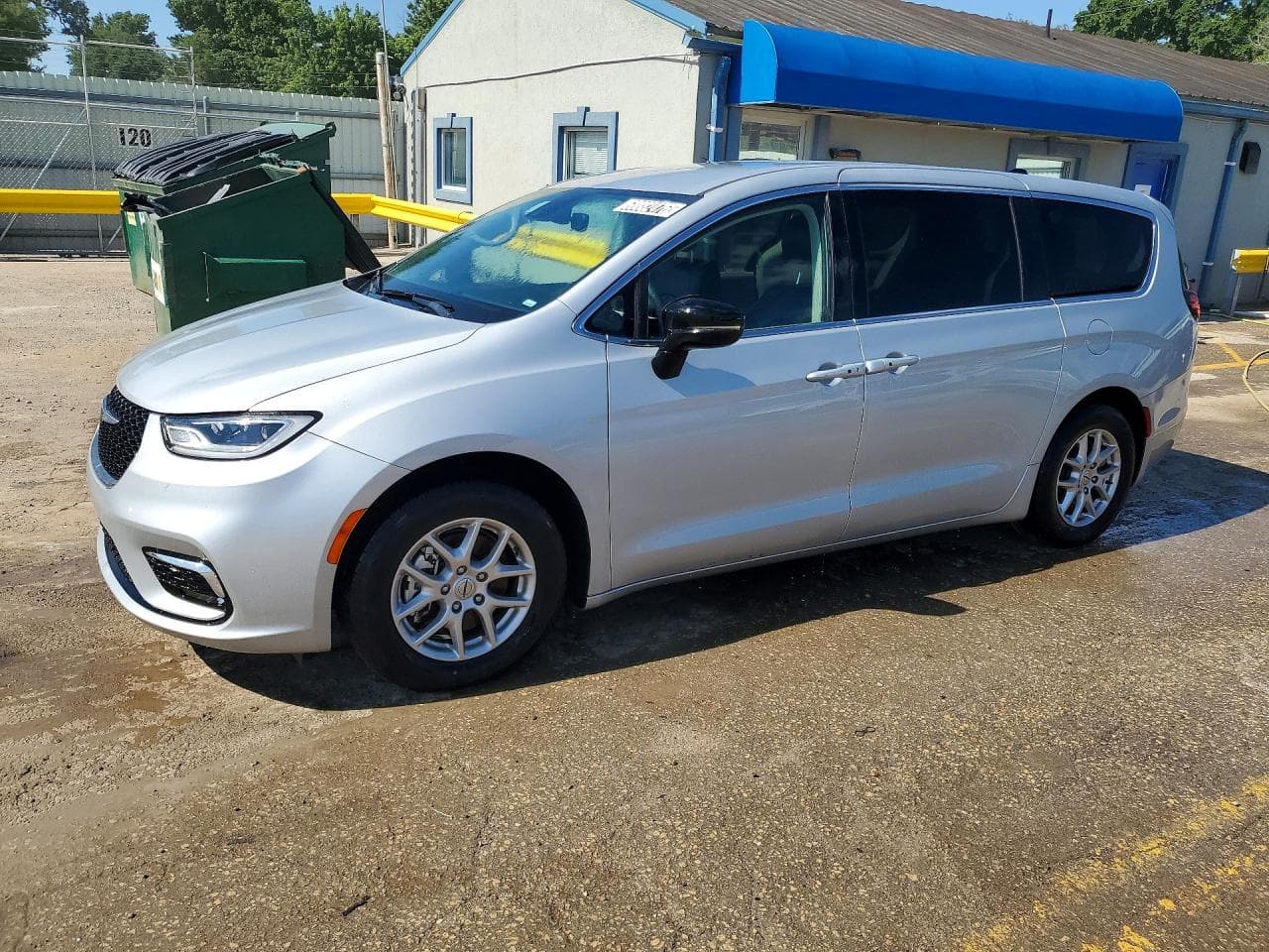 Chrysler Pacifica 2024 z USA