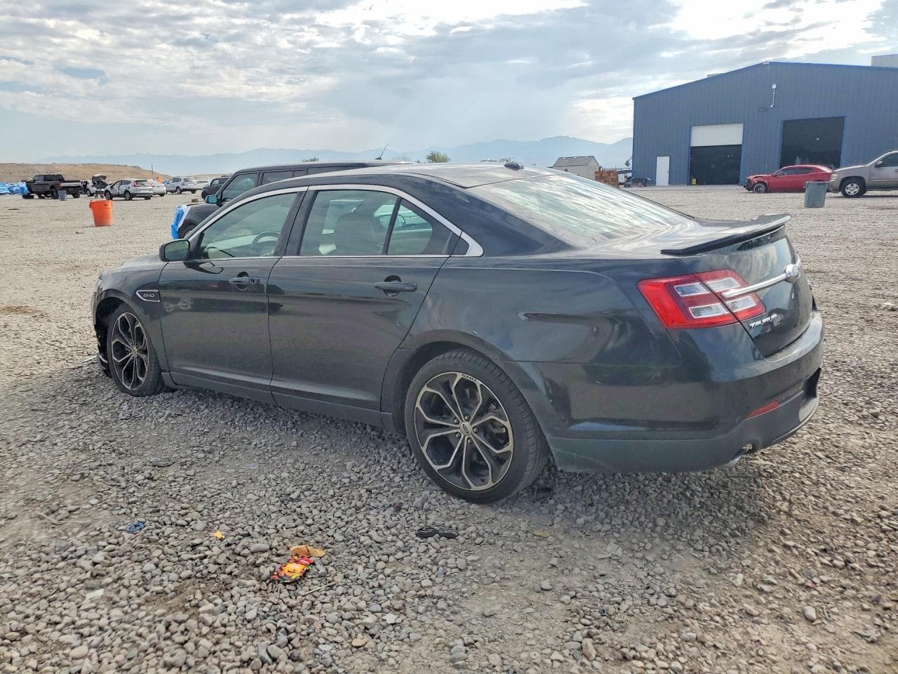 2015 Ford Taurus Sho - foto 2