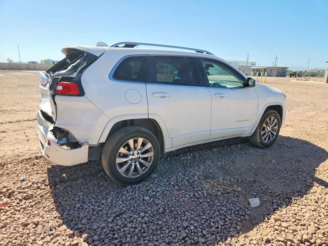 2016 Jeep Cherokee Overland - foto 3