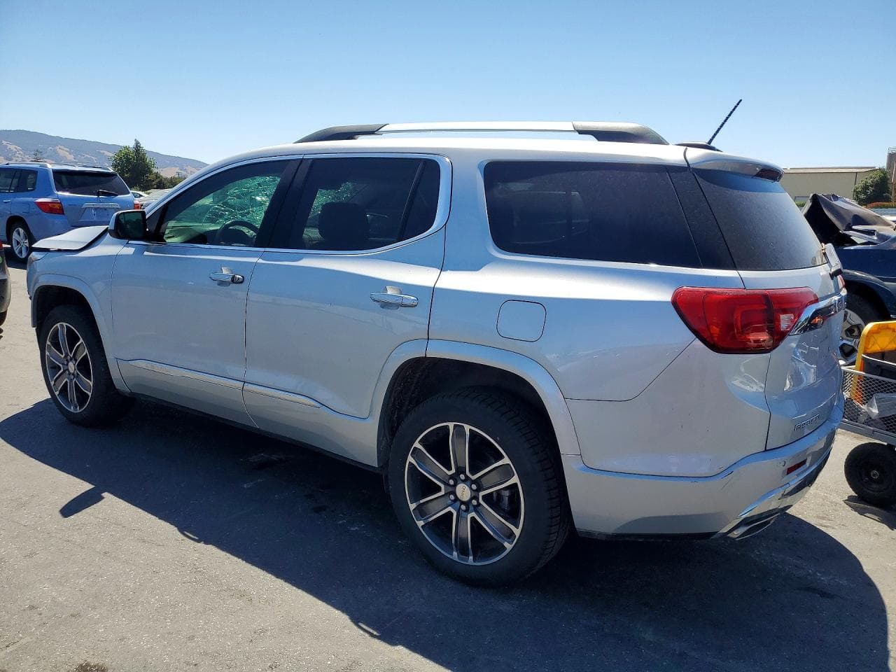 2017 GMC Acadia Denali - foto 2