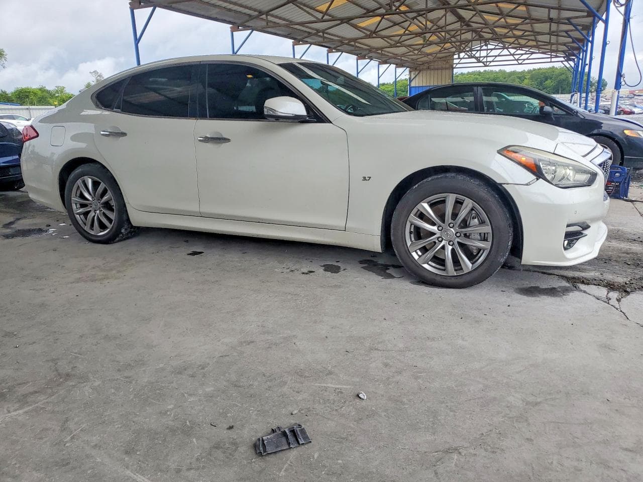 2017 Infiniti Q70 3.7 - foto 4
