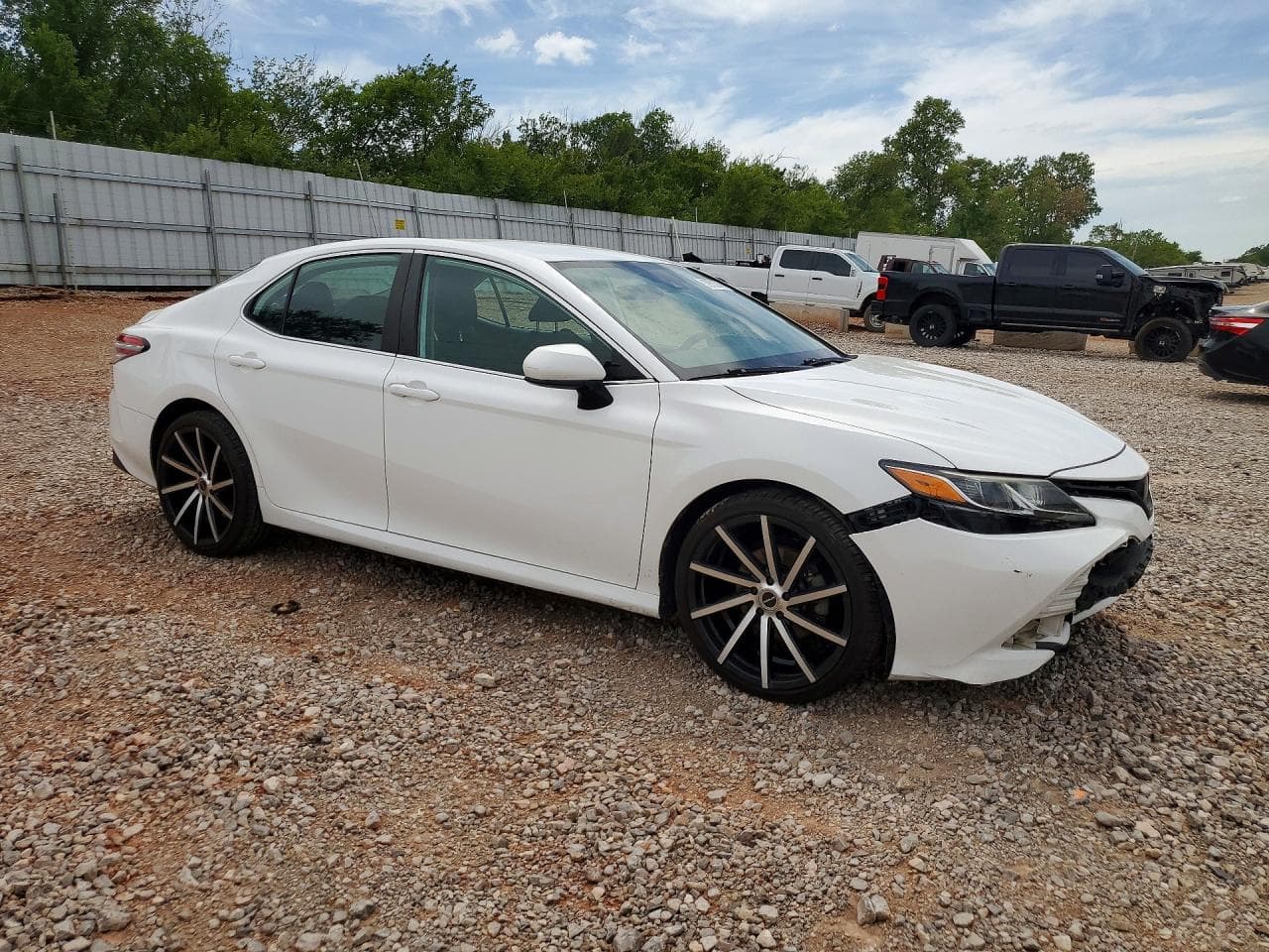 2019 Toyota Camry L - foto 4