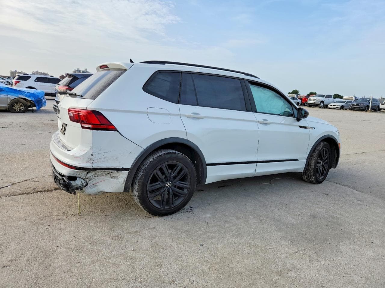 2022 Volkswagen Tiguan Se R-Line Black - foto 3