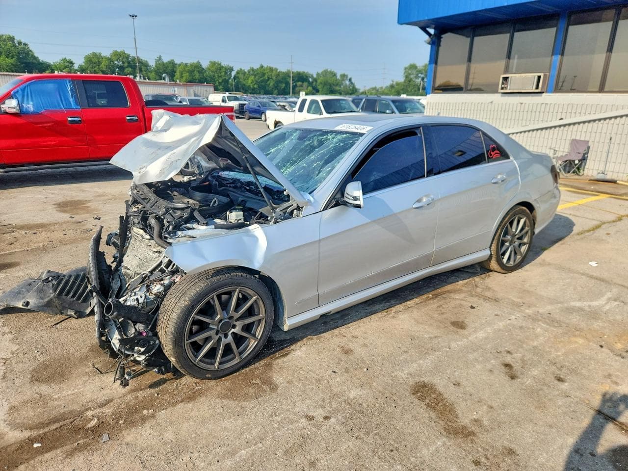 Mercedes-Benz E-klasse 2013 z USA