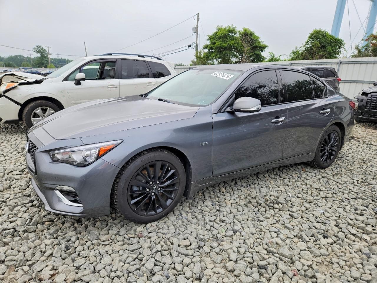 Infiniti Q50 2018 z USA