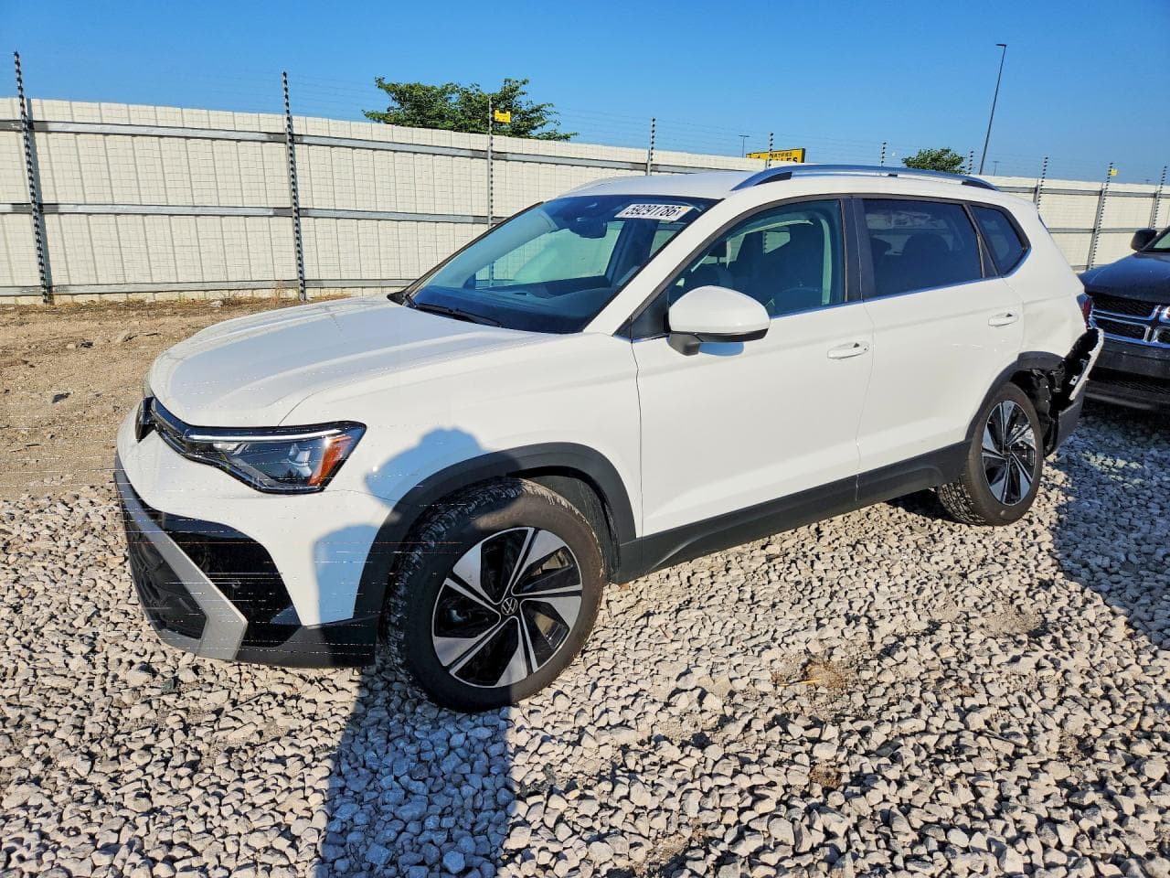 2025 Volkswagen Taos Se