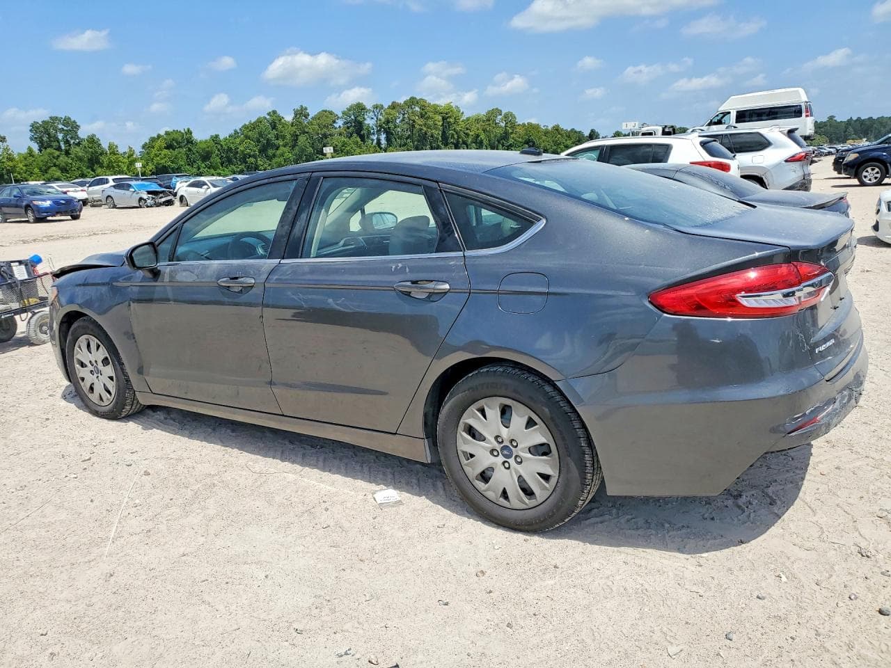 2019 Ford Fusion S - foto 2