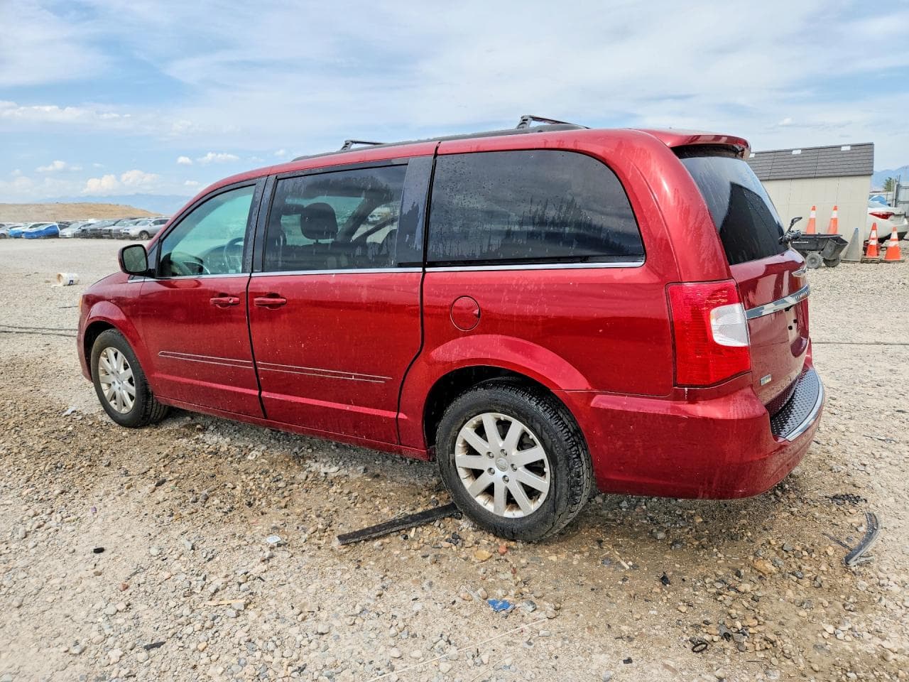 2013 Chrysler Town & Country Touring - foto 2