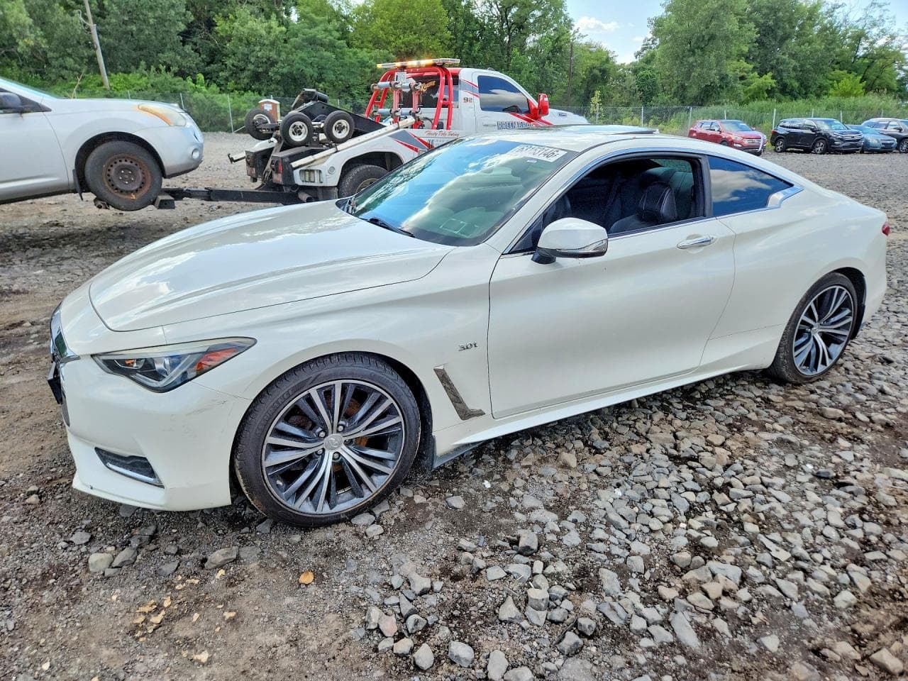 Infiniti Q60 2017 z USA