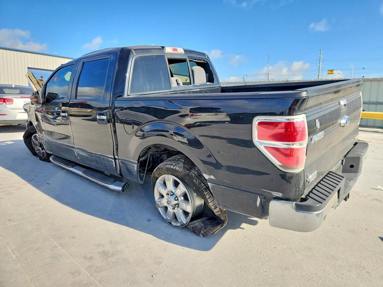 2013 Ford F150 Supercrew - foto 2