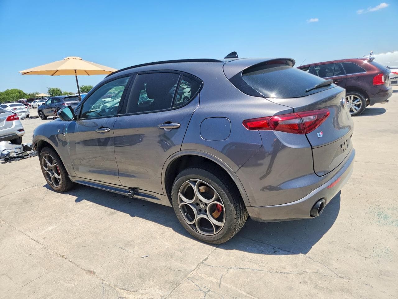 2022 Alfa Romeo Stelvio Ti - foto 2
