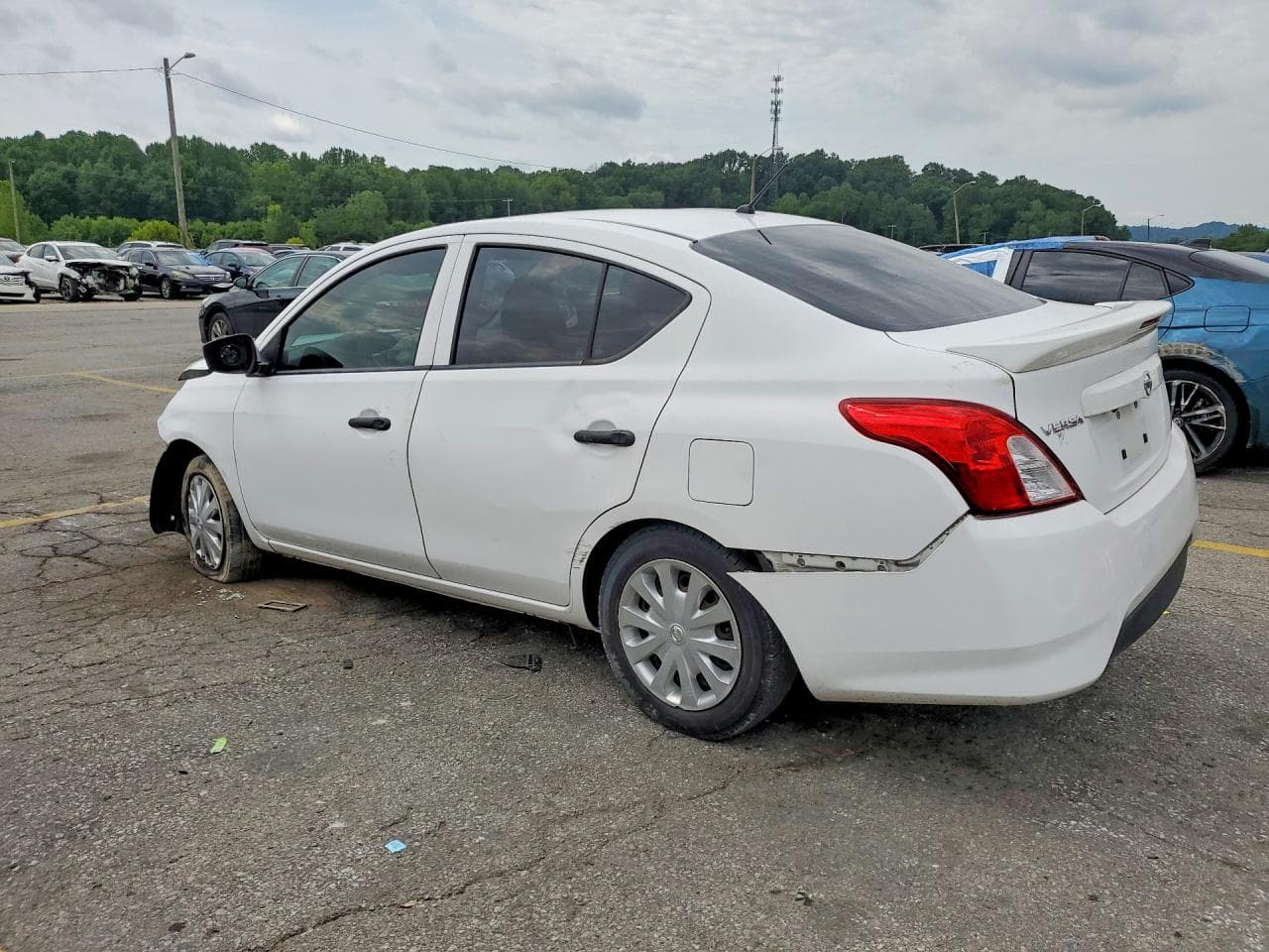 2019 Nissan Versa S Plus - foto 2