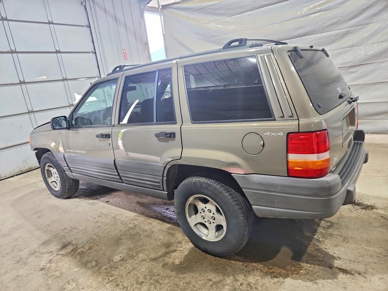1998 Jeep Grand Cherokee Laredo - foto 2